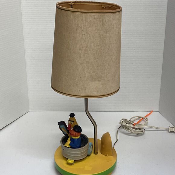 Sesame Street Bert And Ernie Lamp/Nightlight. - Picture 9 of 13